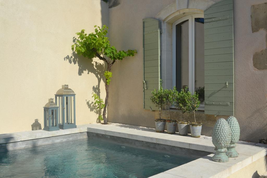 Mas A L'Improviste Bed & Breakfast Maillane Ngoại thất bức ảnh
