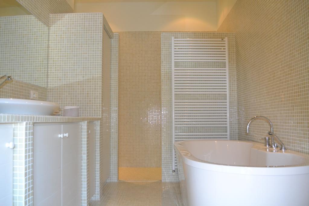 Mas A L'Improviste Bed & Breakfast Maillane Phòng bức ảnh