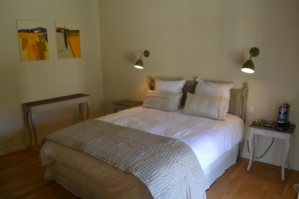 Mas A L'Improviste Bed & Breakfast Maillane Phòng bức ảnh